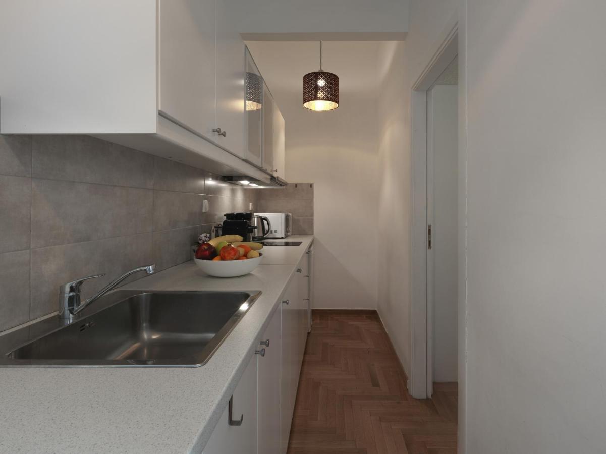 Beautiful Athenian Apartment Next To The Center エクステリア 写真